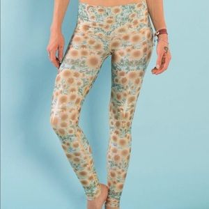 New Teeki leggings sunrise - NWT